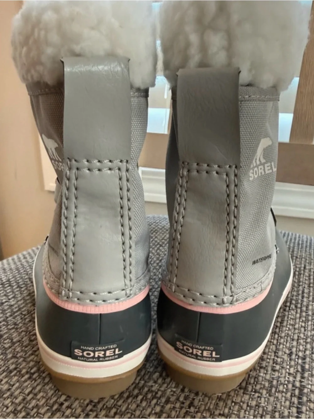 Sorel Kids' Grey and Pink Winter Boot Sorel Yoot pac boots size 12 New